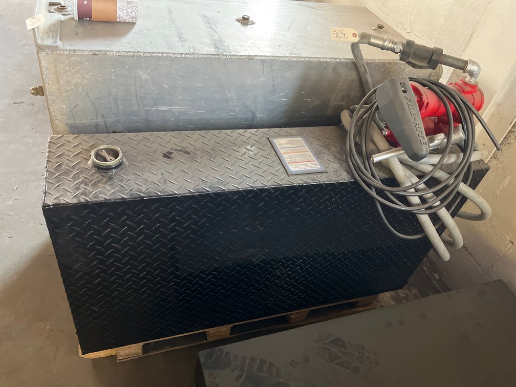 85-Gallon Diamond-Plate Fuel Transfer Tank