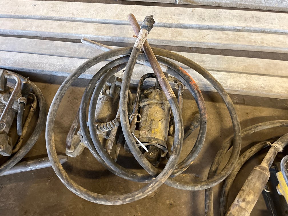 (2) Concrete Vibrator Motors & (1) Shaft