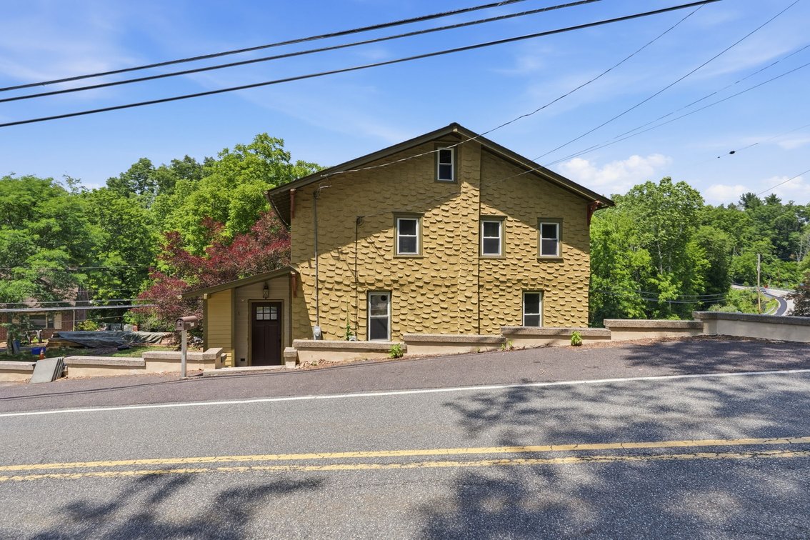 Image for 247 Maugers Mill Rd Real Estate Auction - Pottstown, PA