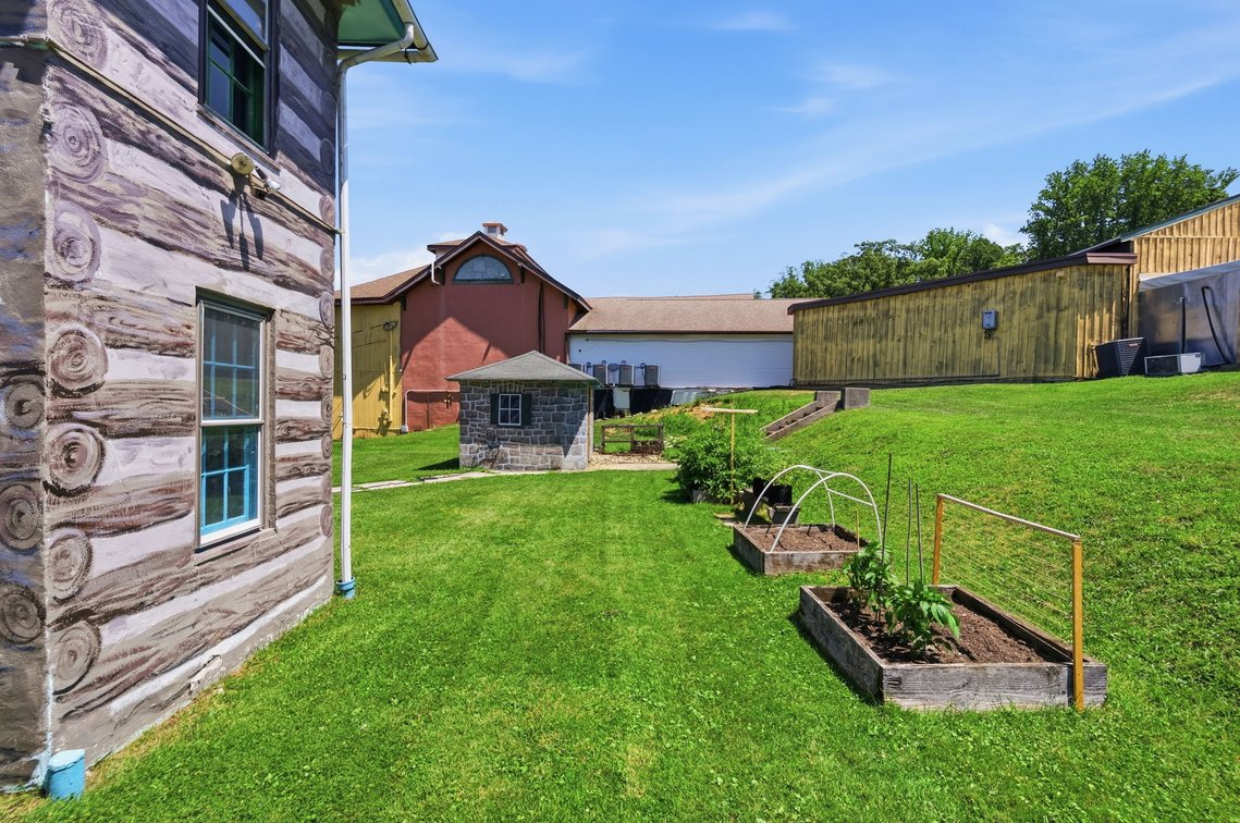 Image for Mixed-Use Commercial Building Real Estate Auction - Reading, PA