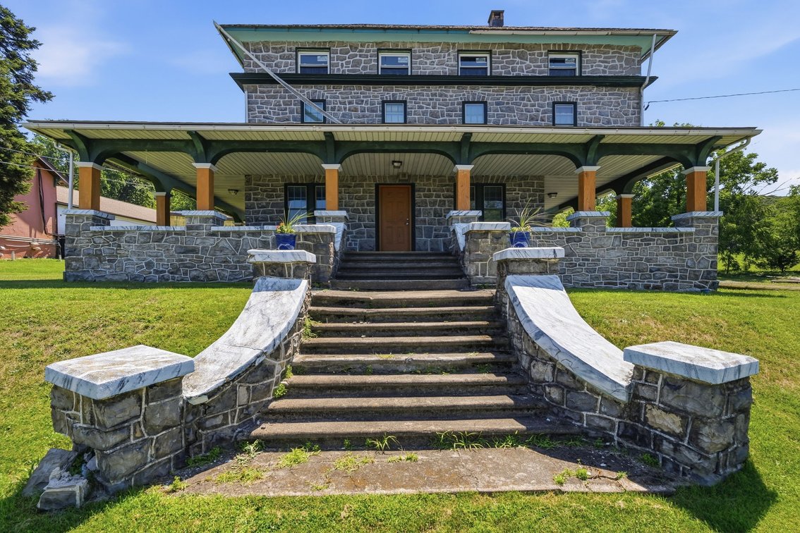 Image for Mixed-Use Commercial Building Real Estate Auction - Reading, PA