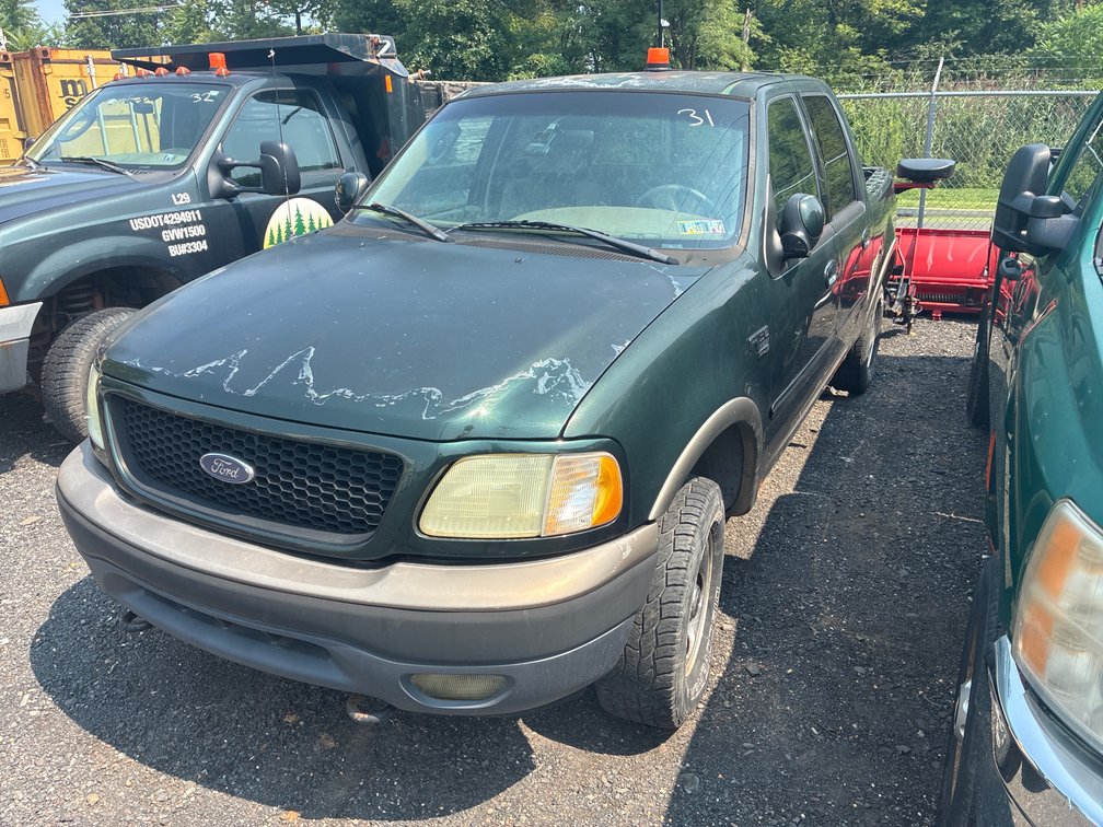 2002 Ford F-150 4x4 4-Door Pickup Truck