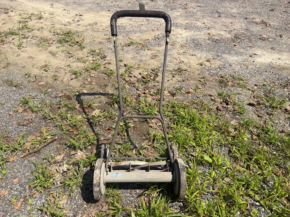 16” Walk Behind Lawnmower