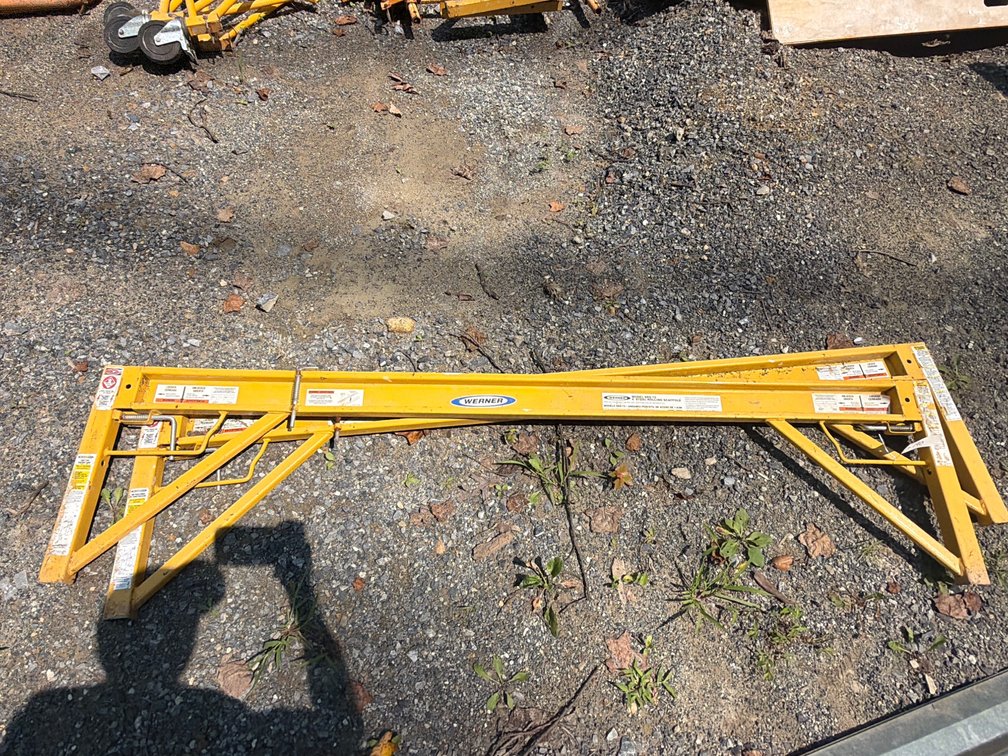 (2) Werner Scaffolding Outriggers