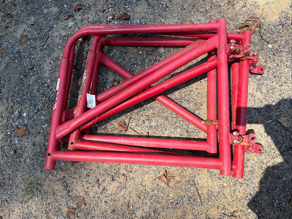 (4) Scaffolding Outriggers