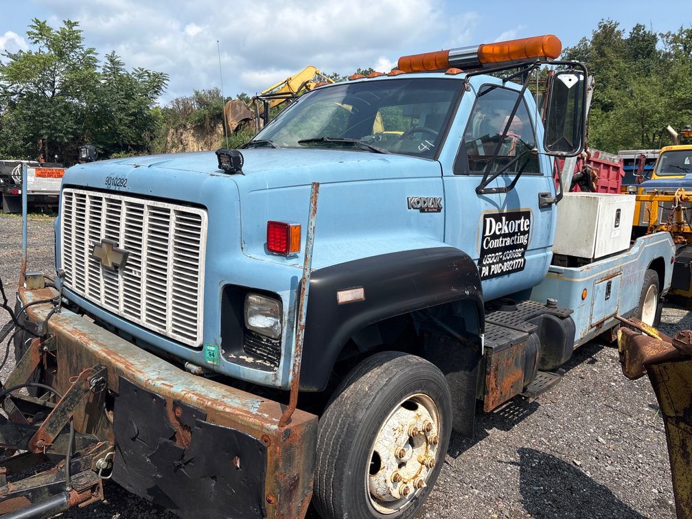 1990 Chevy Kodiak Wrecker Truck