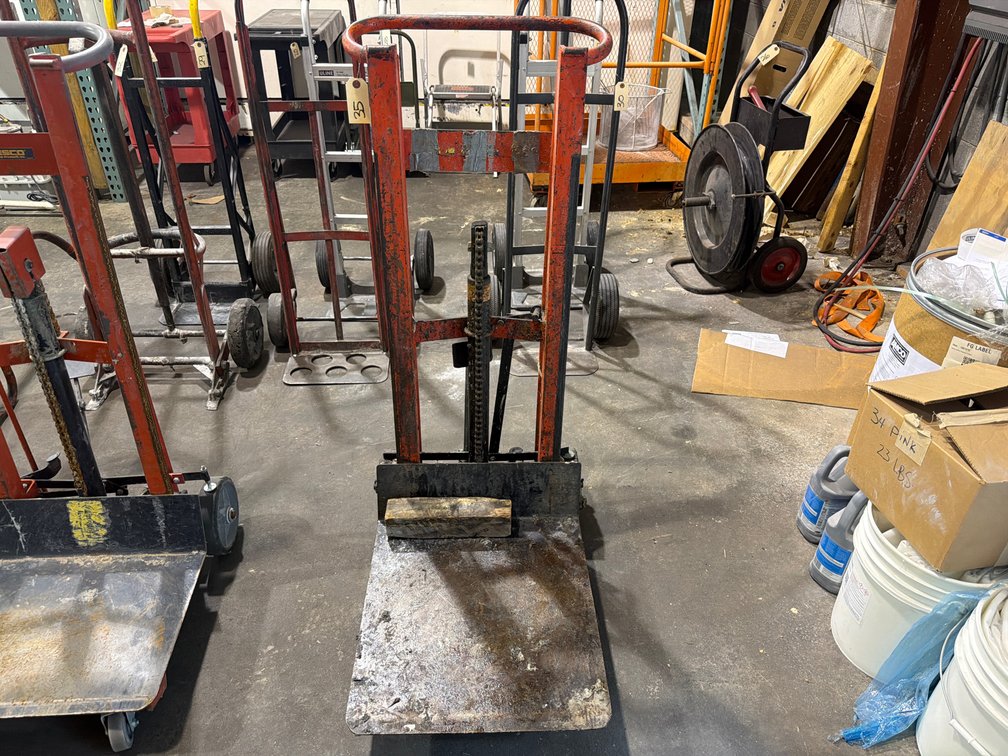 Wesco DPL-40-1620 750 lb Hydraulic Pedalift