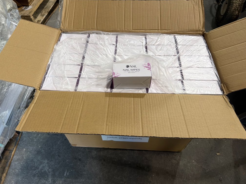 Case of Lint-Free Nail Wipes