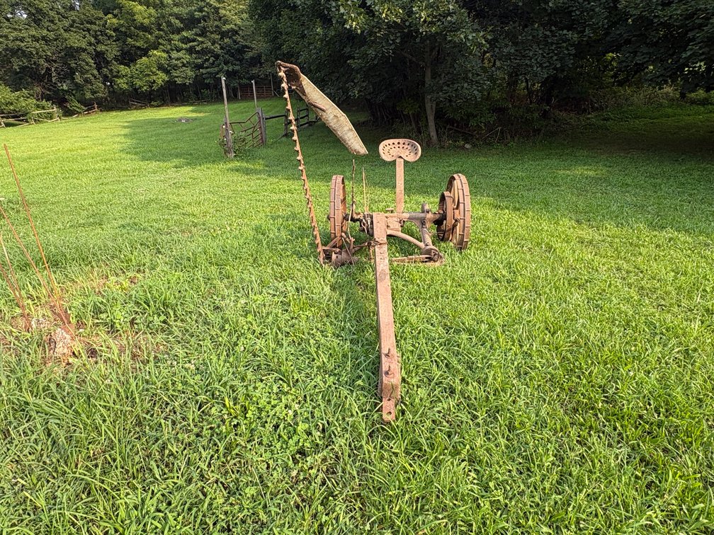 Image for LIVE AUCTION Collectibles, Antiques, Furniture, Tools & Home Contents - Boyertown, PA