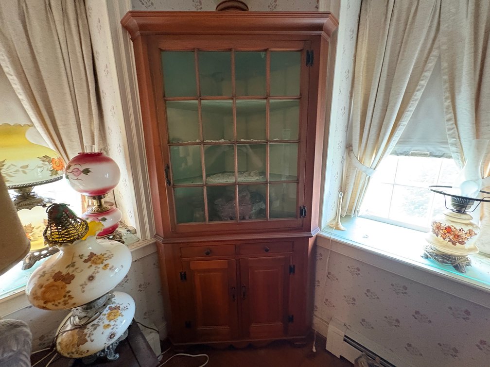 Image for LIVE AUCTION Collectibles, Antiques, Furniture, Tools & Home Contents - Boyertown, PA