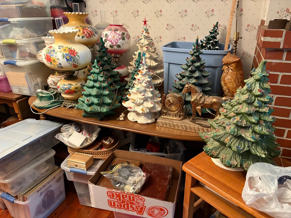 Image for LIVE AUCTION Collectibles, Antiques, Furniture, Tools & Home Contents - Boyertown, PA
