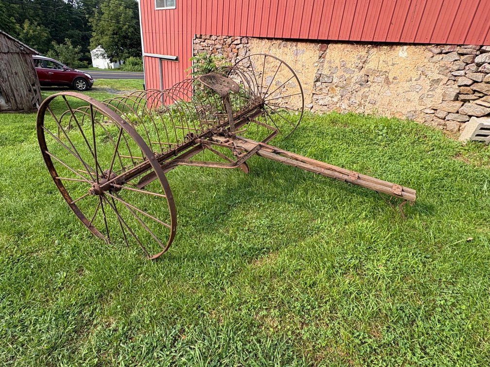 Image for LIVE AUCTION Collectibles, Antiques, Furniture, Tools & Home Contents - Boyertown, PA