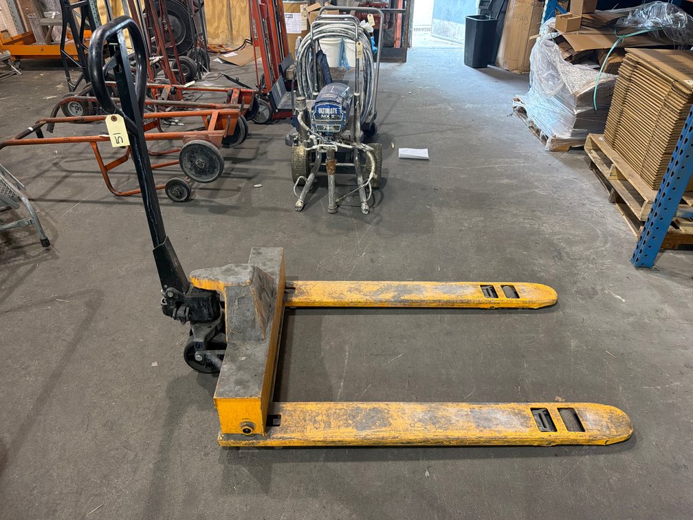 Wide-Fork Hydraulic Pallet Jack