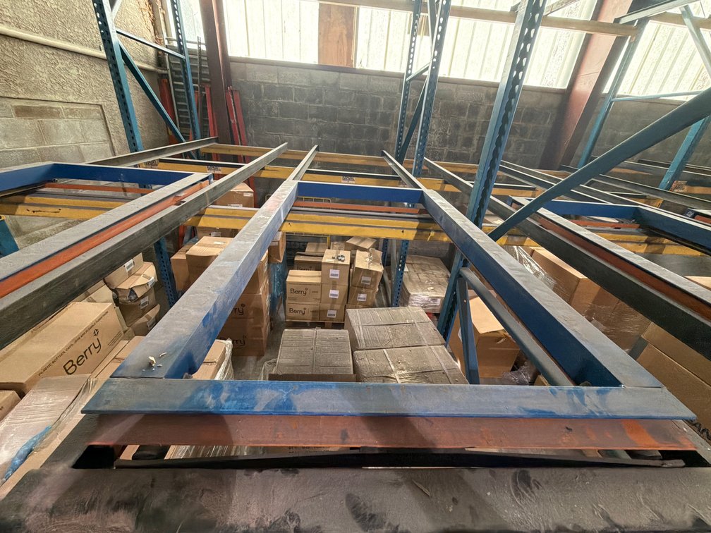 (1) Push-Back Pallet Rack Cart / Roller Assembly