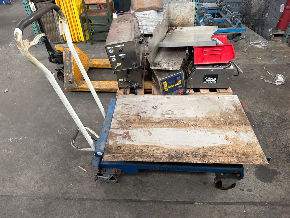 Heavy-Duty 660 lb Die Lift Cart