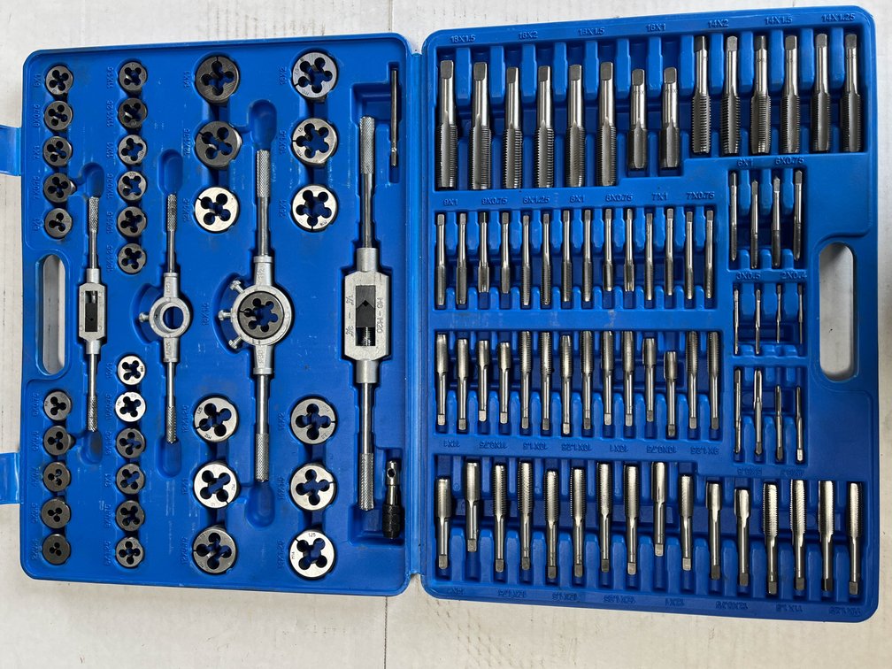 Tap & Die Set