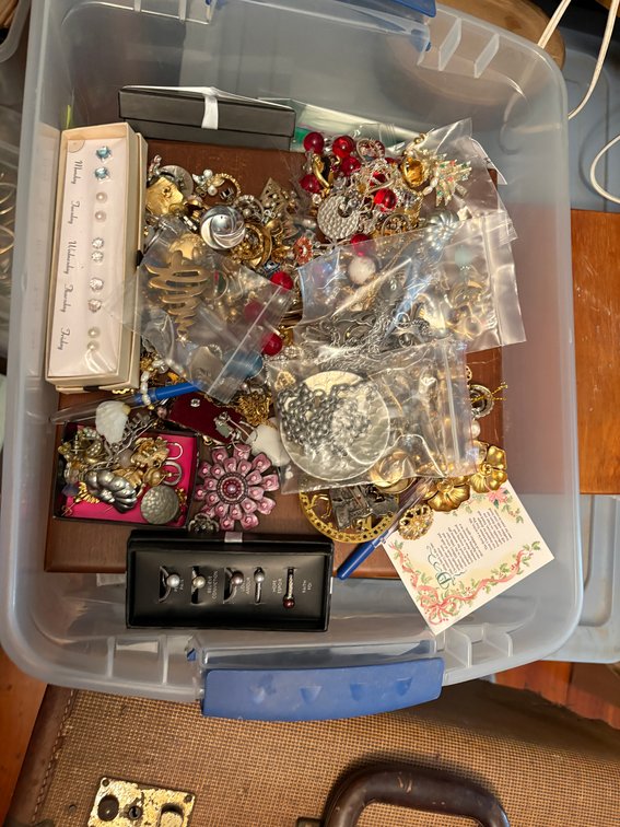Image for LIVE AUCTION Collectibles, Antiques, Furniture, Tools & Home Contents - Boyertown, PA