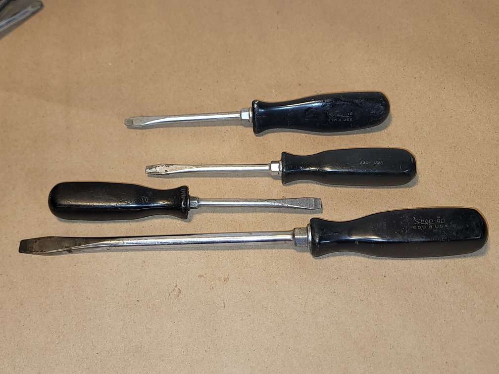 (4) Snap-On Flat Head Screwdrivers