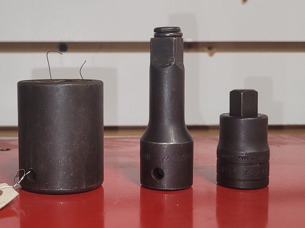 (3) Snap-On Sockets