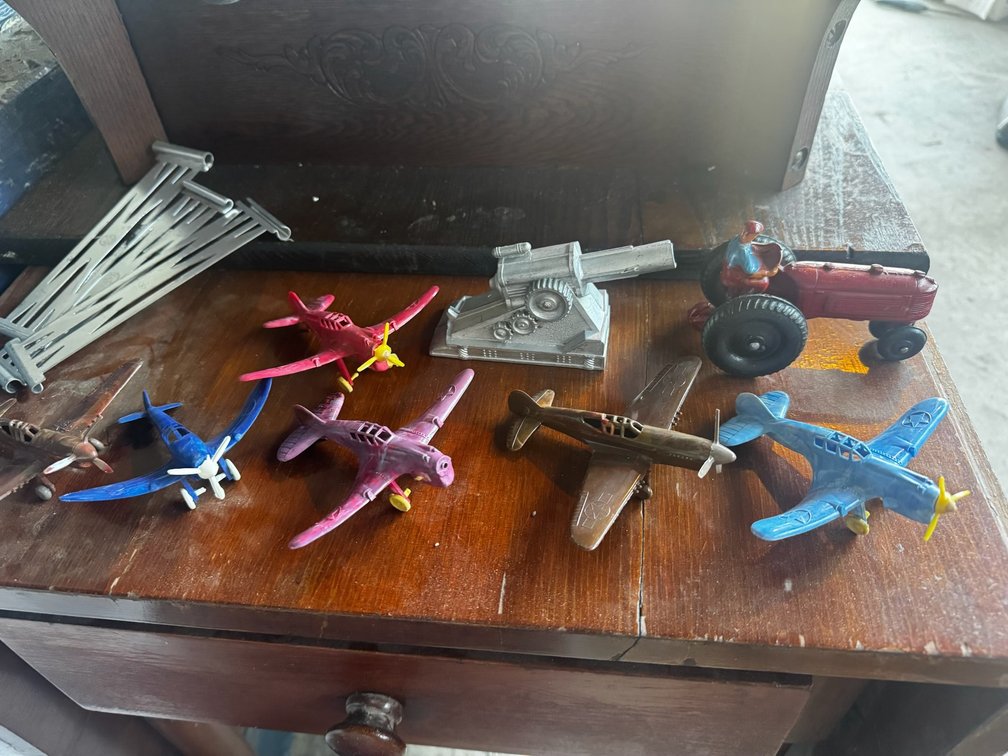 Image for LIVE AUCTION Collectibles, Antiques, Furniture, Tools & Home Contents - Boyertown, PA