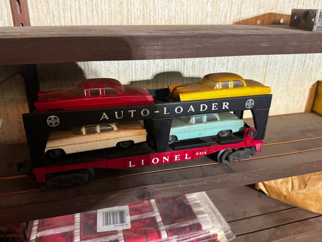 Image for LIVE AUCTION Collectibles, Antiques, Furniture, Tools & Home Contents - Boyertown, PA
