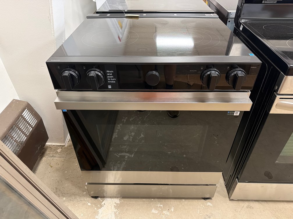 New Smart Samsung Electric Range