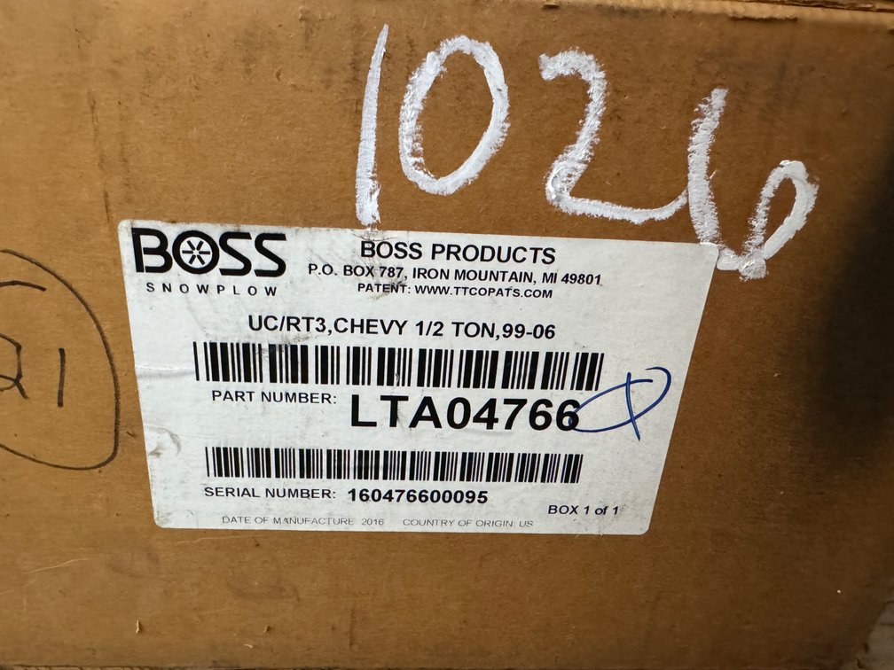 Boss RT3 Chevy Plow Mount