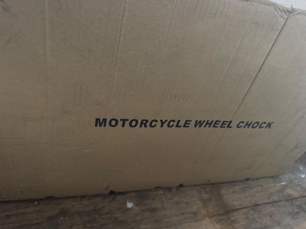 (1) Locking Motorcycle Wheel Chock