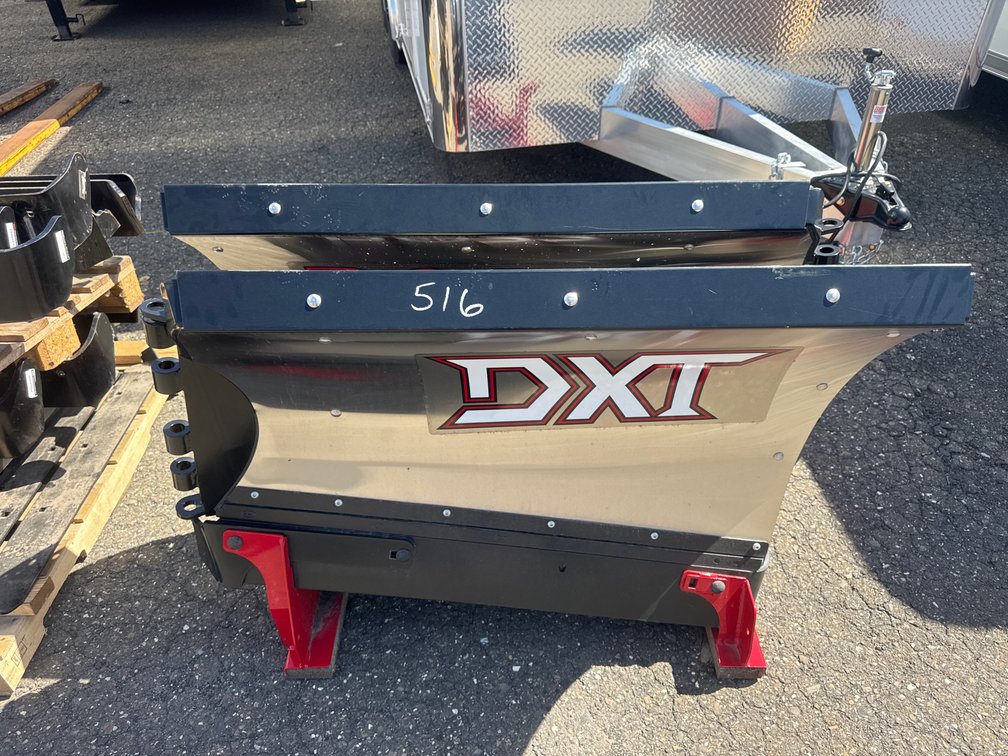 Boss 8’2” Stainless DXT V-Plow Blade Crate