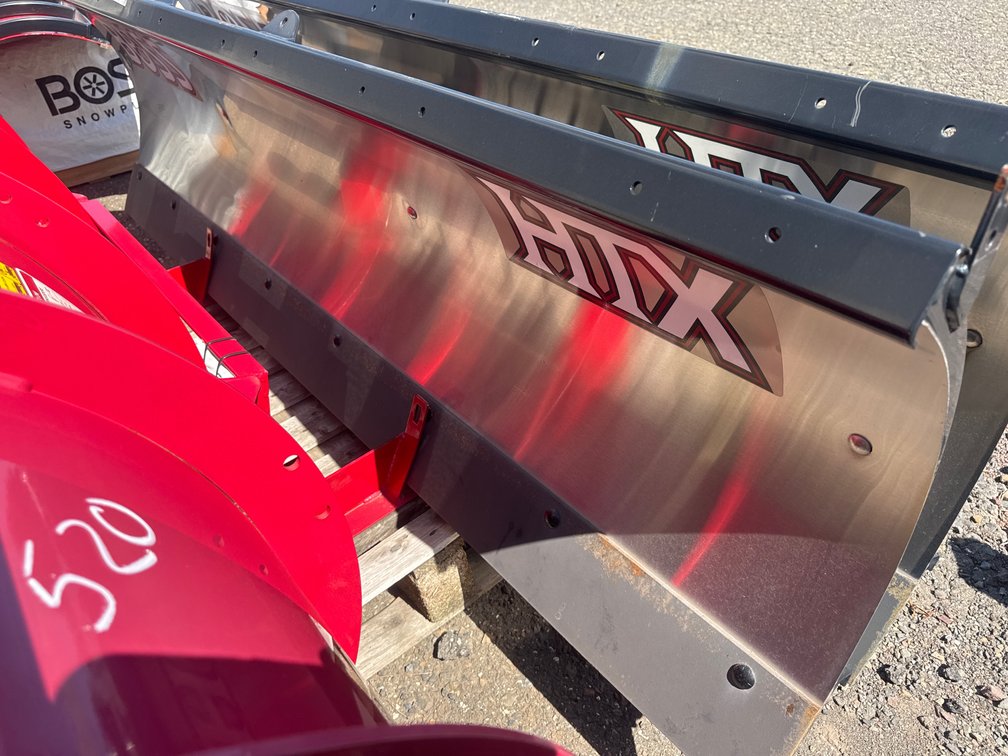 Boss 7’6” Stainless HTX Snowplow - Blade Crate