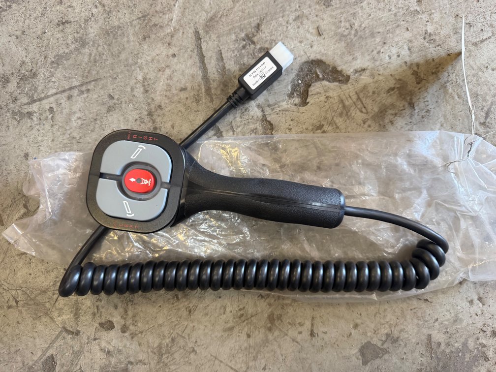 Boss SmartTouch2 Straight-Blade Handheld Control