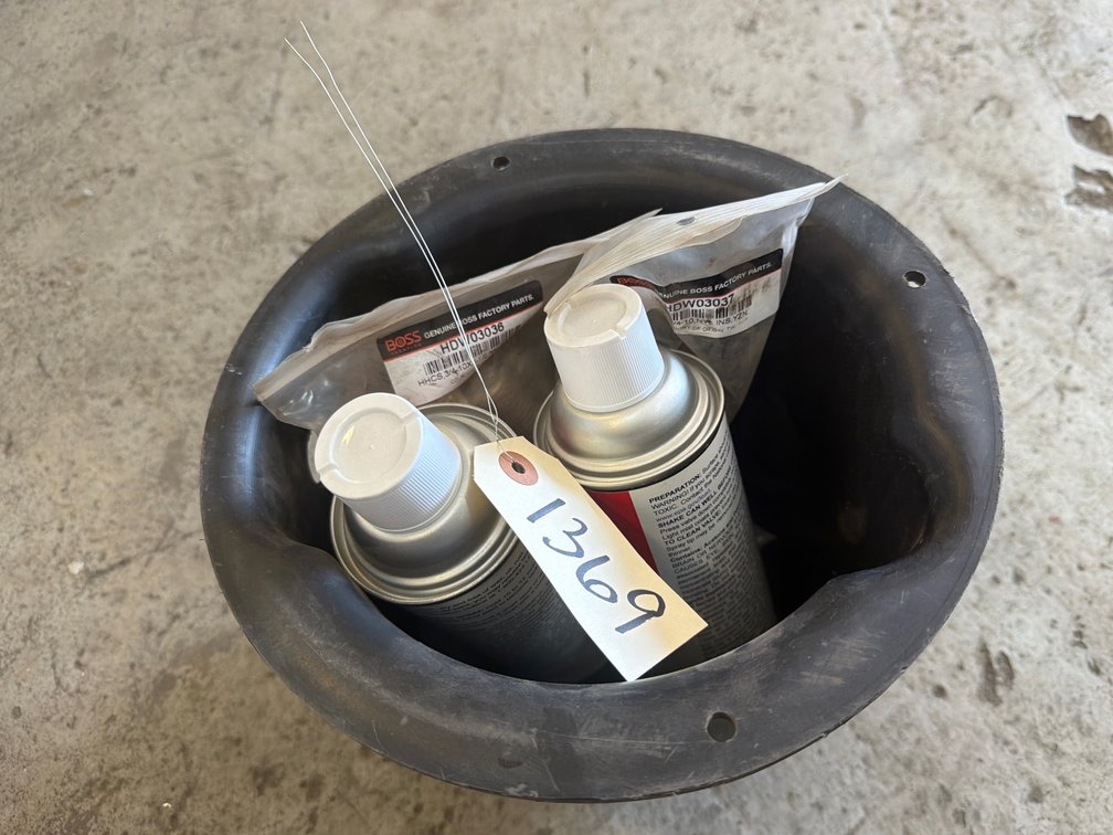 Assorted Boss Touch-Up Paint & Bucket