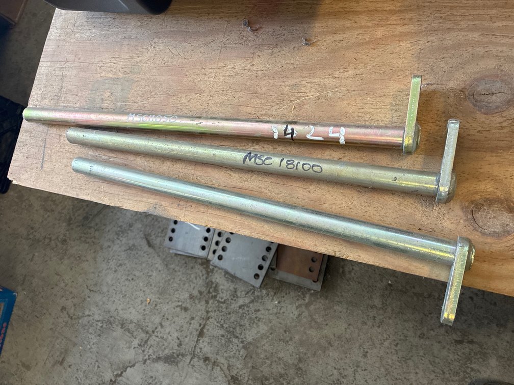 (3) Boss RT3 Center Hinge Pins