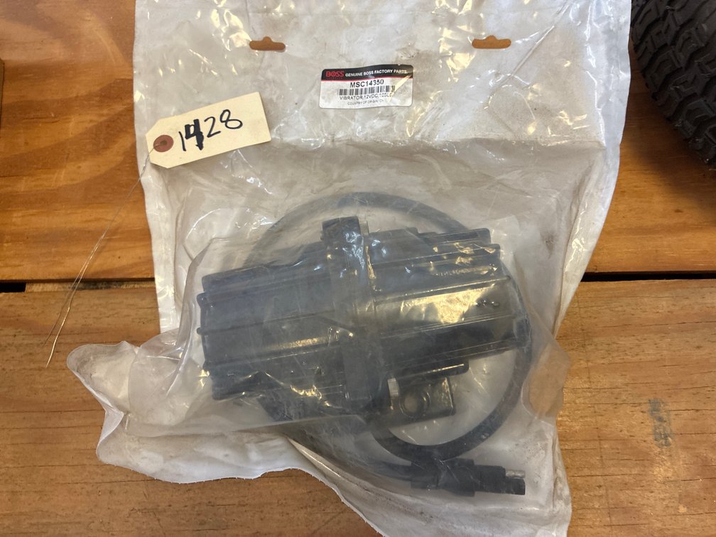 Boss 12V Vibrator