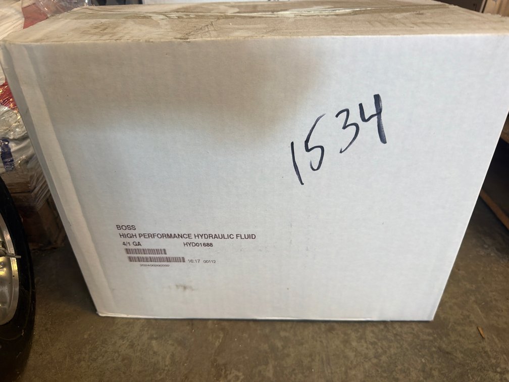 (4) Gallons Boss Hydraulic Fluid
