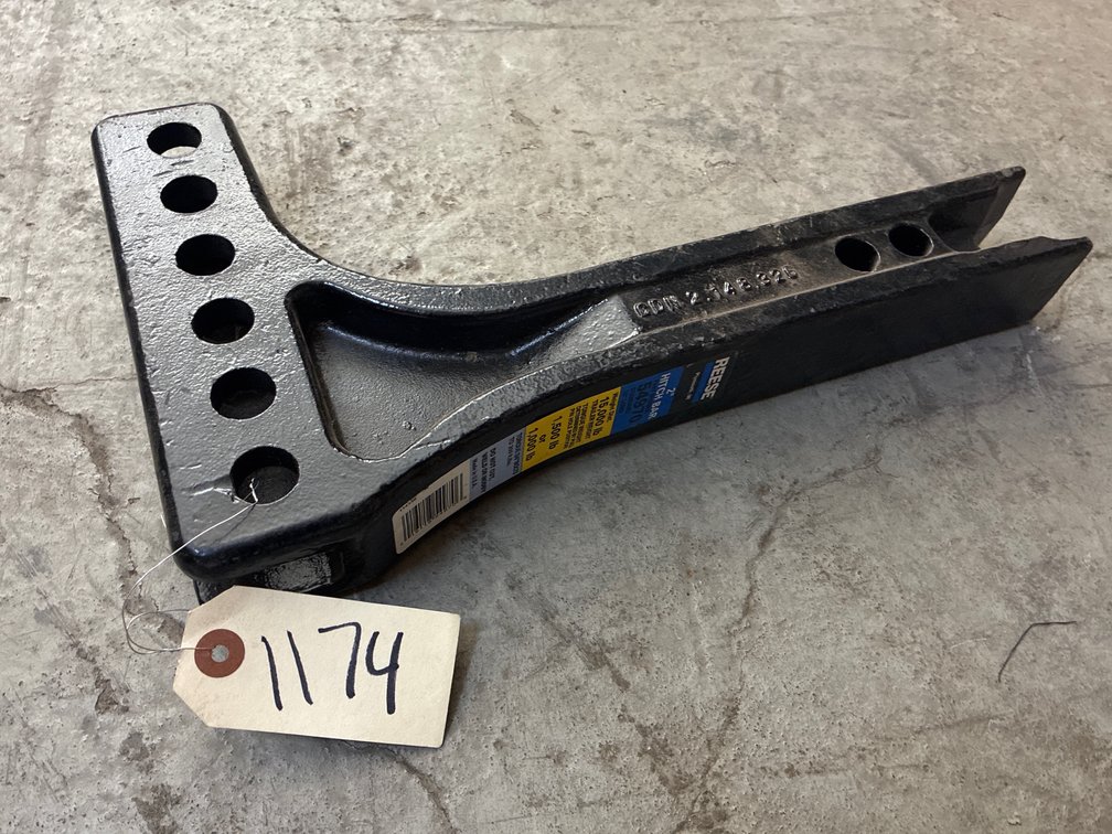 (1) Reese 2” Hitch Bar