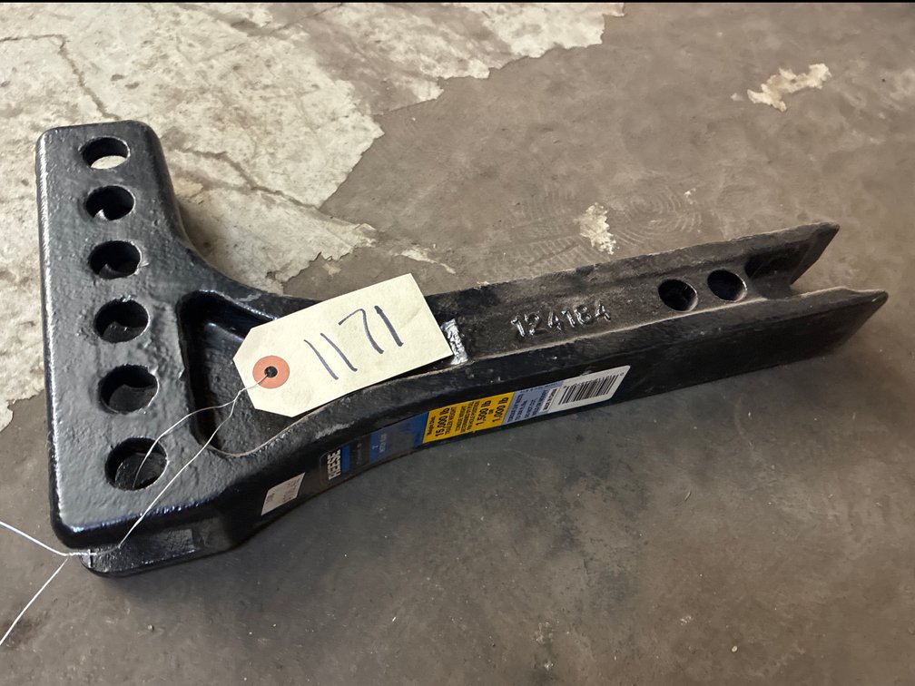 (1) Reese 2” Hitch Bar