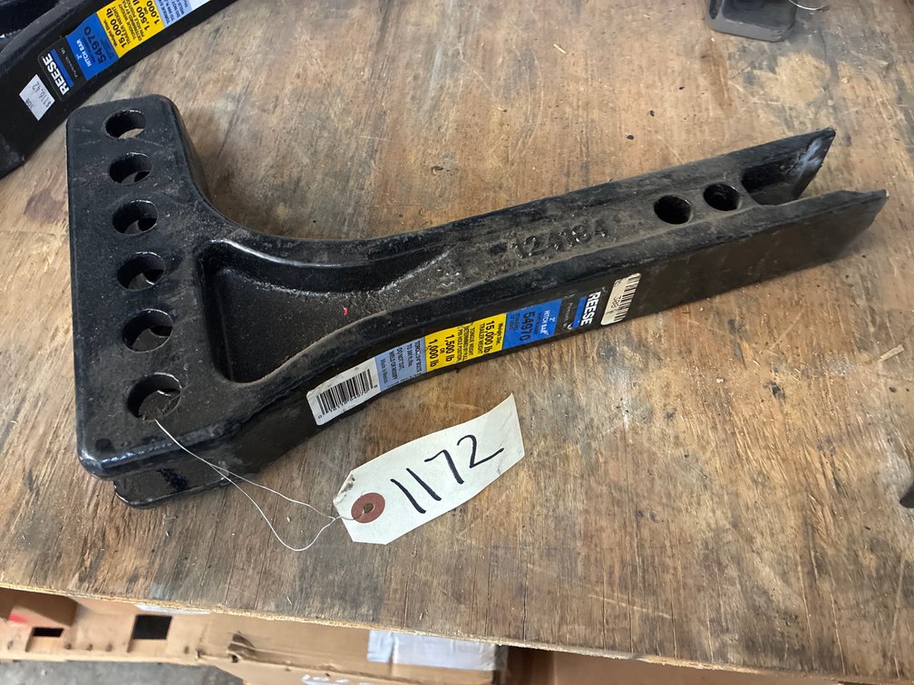 (1) Reese 2” Hitch Bar
