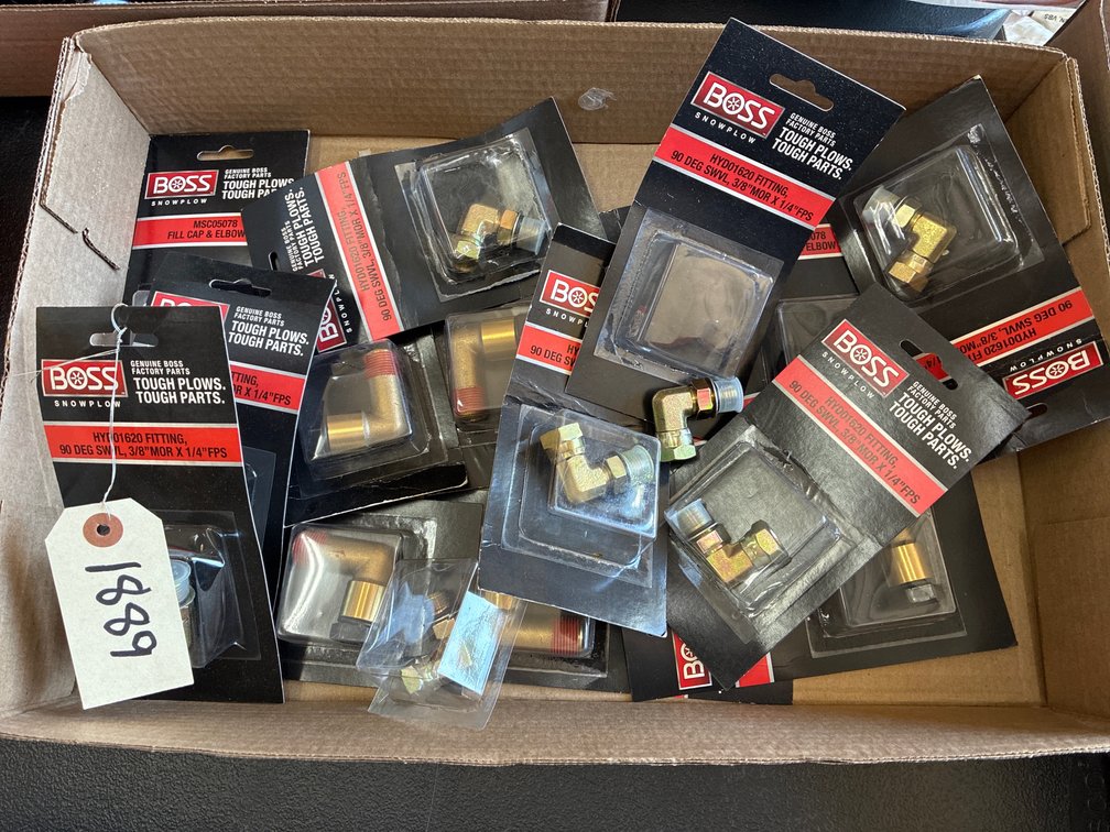 Approx (17) Assorted Hydraulic Fittings