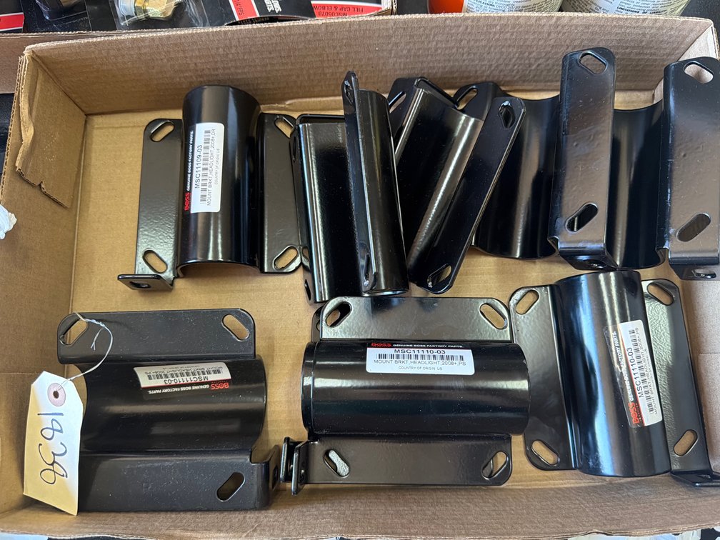 (9) Boss Passenger-Side Headlight Mounting Brackets