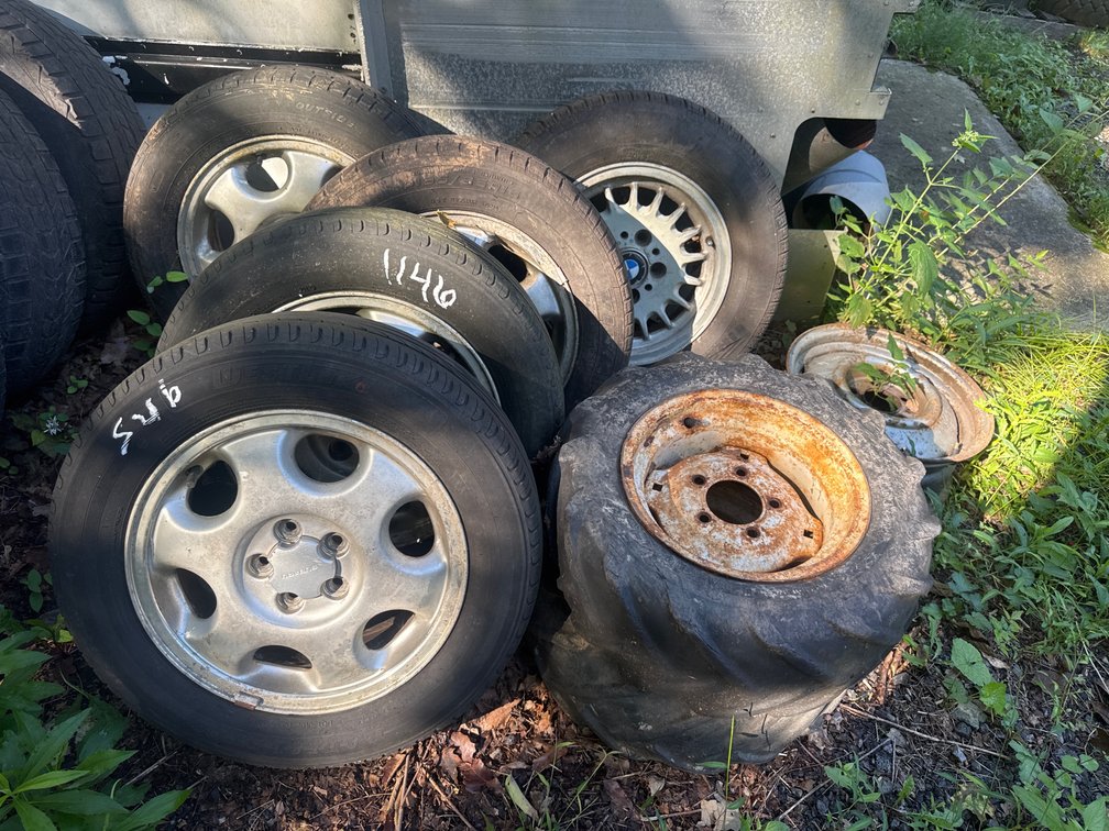 (7) Subaru Tires