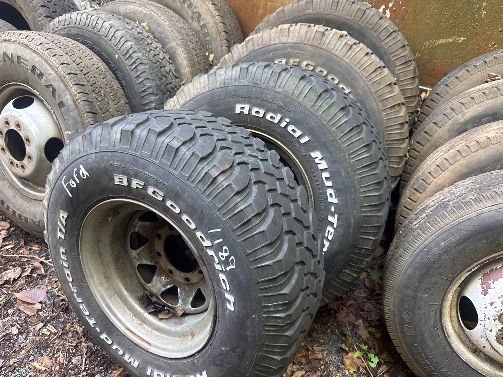 (4) Tires