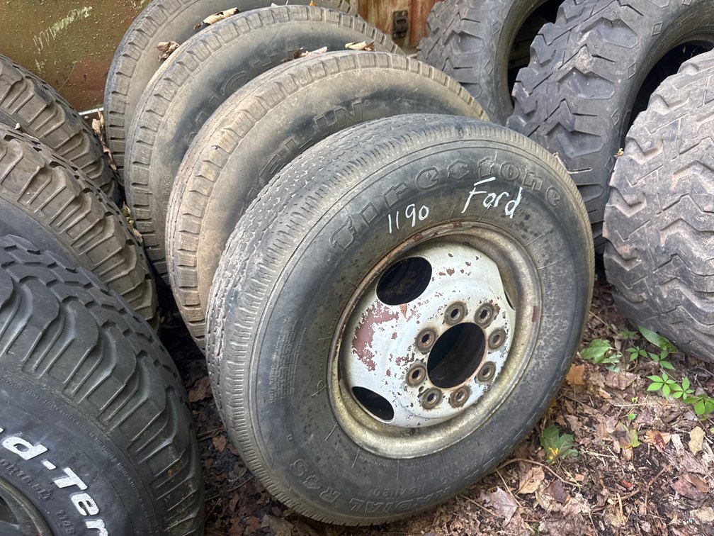 (4) Tires