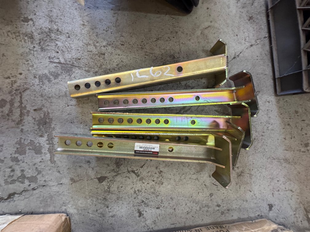 (5) Boss RT3 Sport Duty/HTX Kickstand Legs