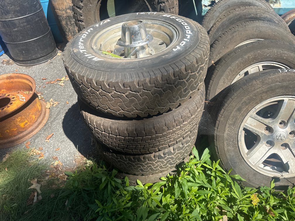 (4) Tires