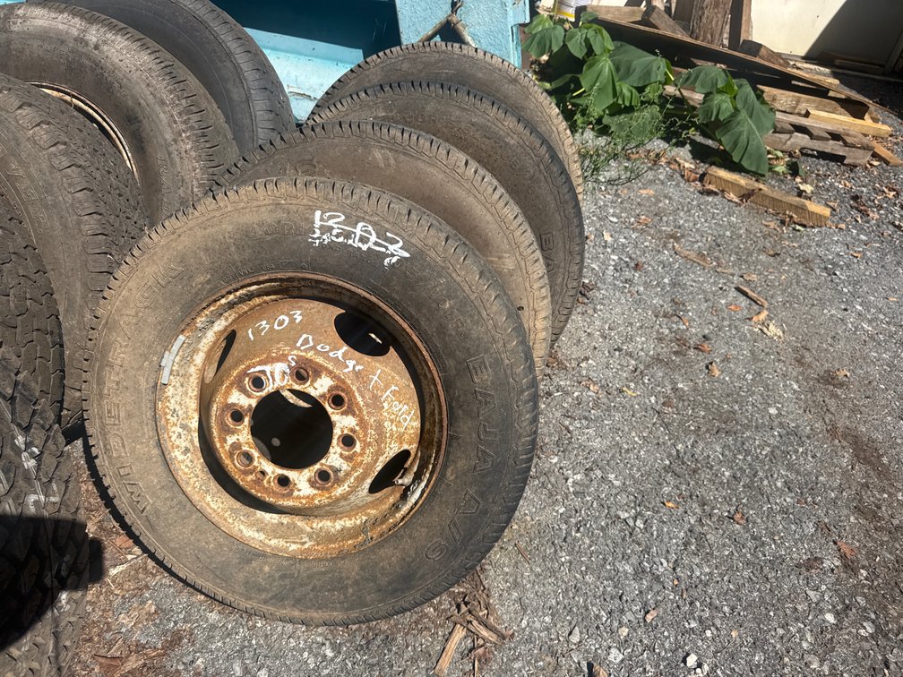 (4) Tires