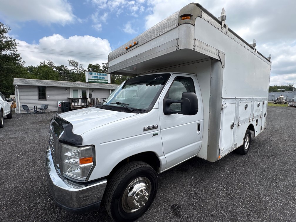 2012 Ford E350 12' Cutaway Enclosed Utility