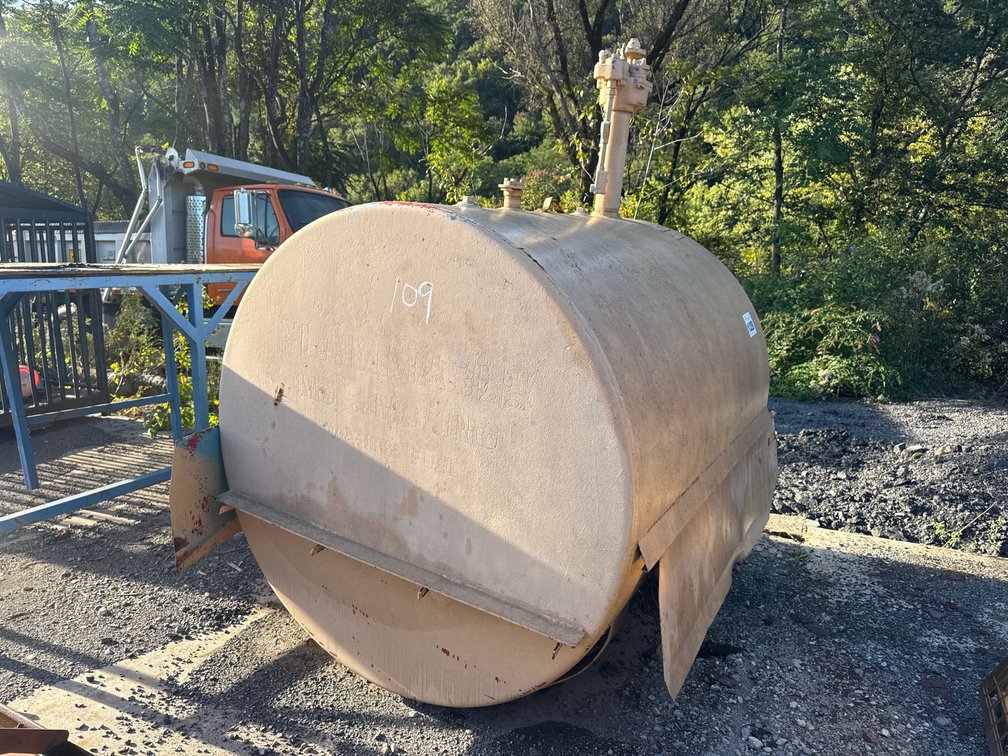 Large Fuel Tank