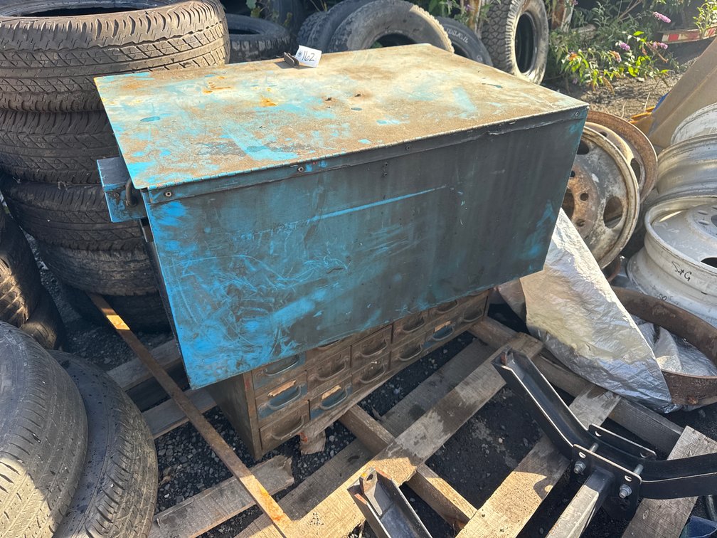 Parts Washer With Hardware organizer
