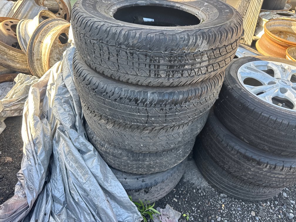 (5) P245/75R16 Tires